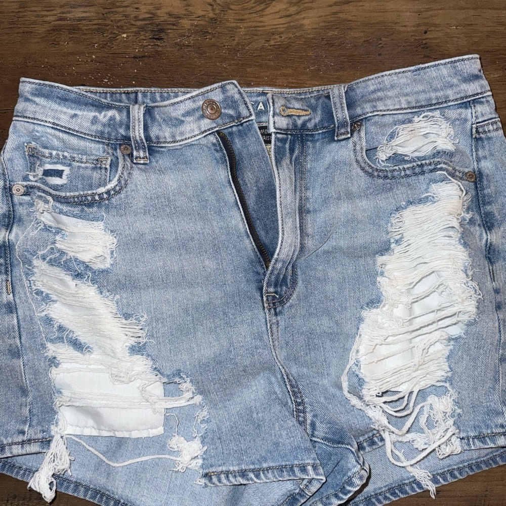 American Eagle Outfitters Light Blue Distressed Jean Shorts